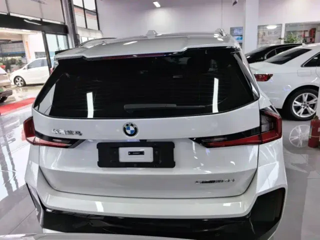 BMW X1 — Фото автомобиля 5
