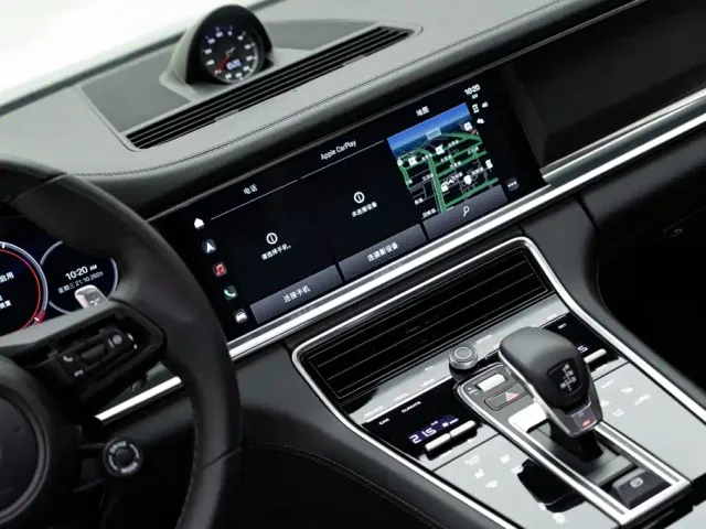 Porsche Panamera — Фото автомобиля 15