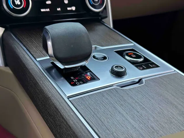 Land Rover Range Rover — Фото автомобиля 8