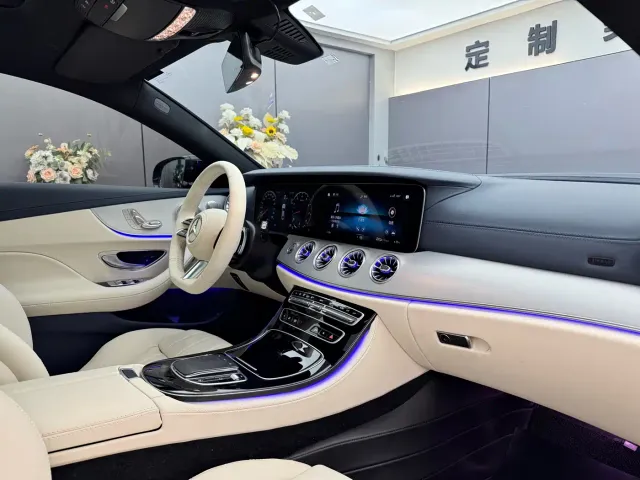 Mercedes-Benz E-Class — Фото автомобиля 7