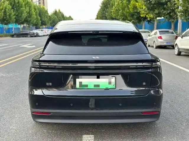 Li Auto i6 — Фото автомобиля 10