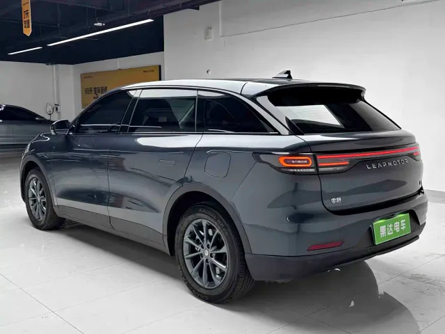 Leapmotor C11 — Фото автомобиля 5
