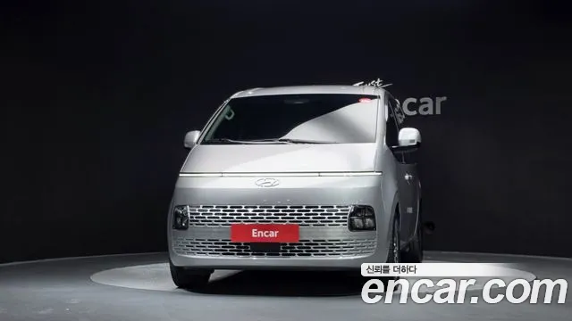 Hyundai Staria Staria L3.5 Tourer 9 мест — Фото автомобиля 3