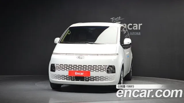 Hyundai Staria Staria Карго 3 места — Фото автомобиля 3