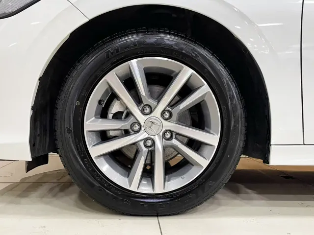 Honda Civic — Фото автомобиля 12