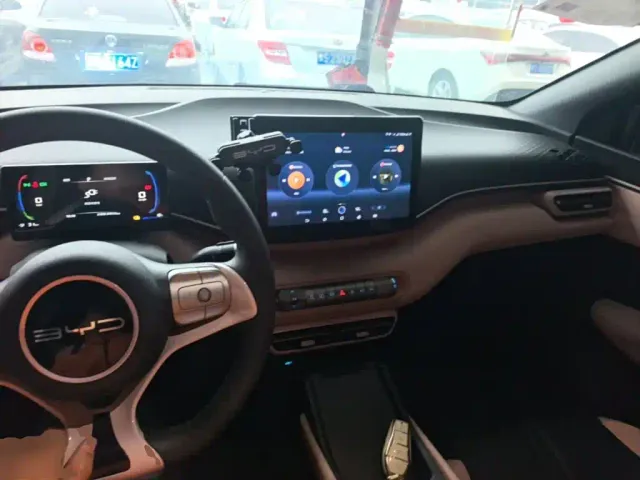 BYD Seagull — Фото автомобиля 9
