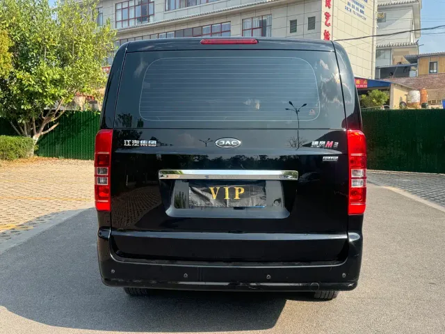 JAC Refine M3 — Фото автомобиля 5