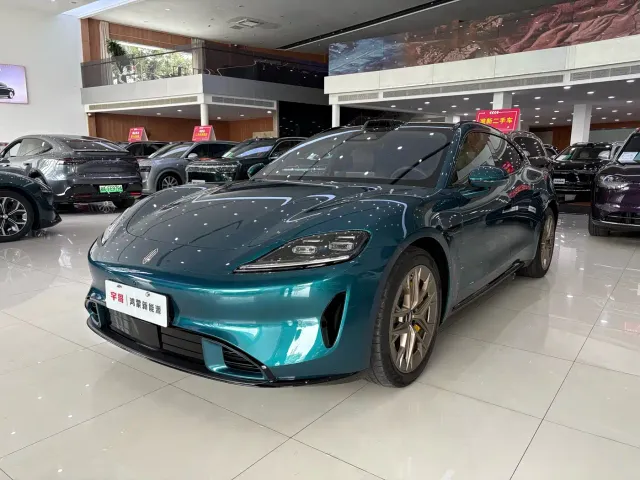 Фотография автомобиля — Shangjie Z7T