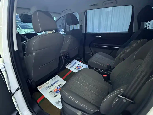 GAC Trumpchi M6 — Фото автомобиля 8