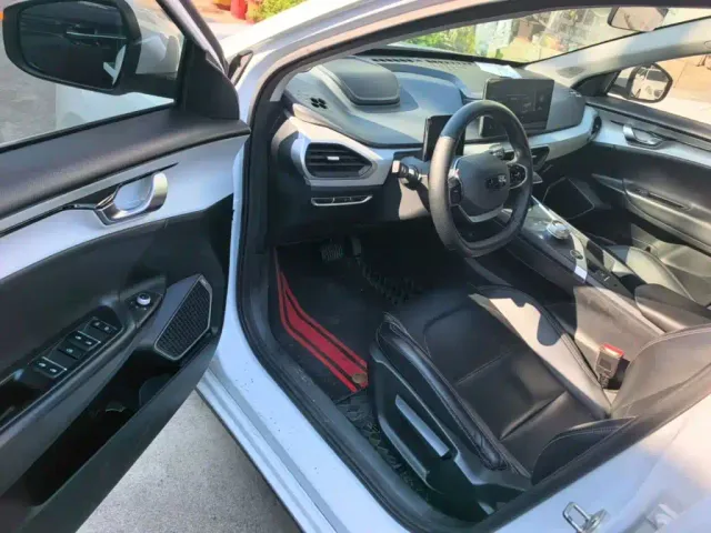 Geely Geometry Geely Geometry A 2022 Model Pro 430KM Travel Edition — Фото автомобиля 11