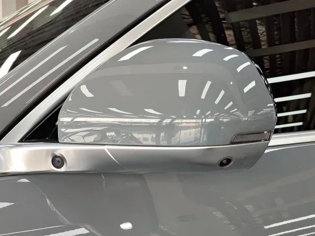 Li Auto L8 — Фото автомобиля 14