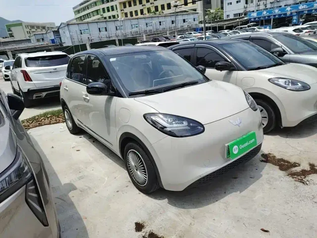 Wuling Bingo — Фото автомобиля 3