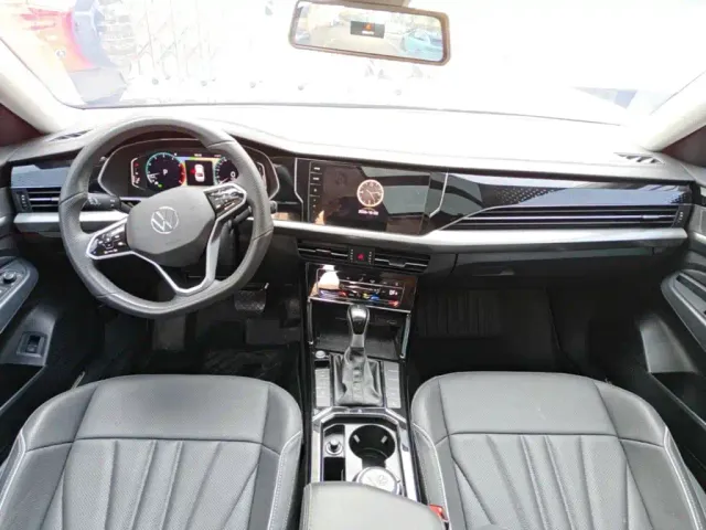 Volkswagen Passat — Фото автомобиля 9