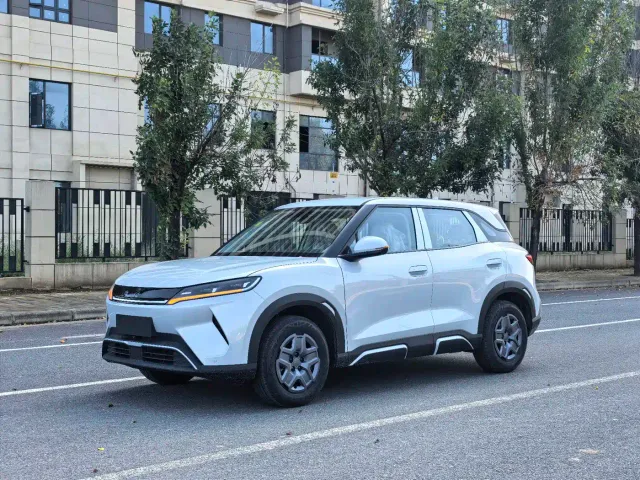 Фотография автомобиля — BYD Yuan UP