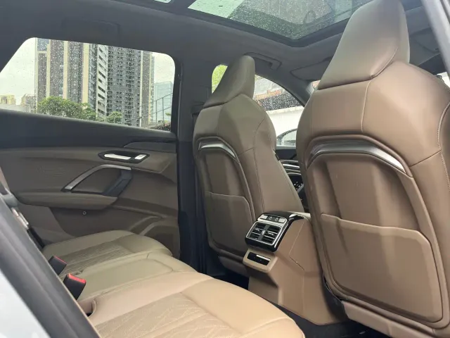 Audi Q5L — Фото автомобиля 18
