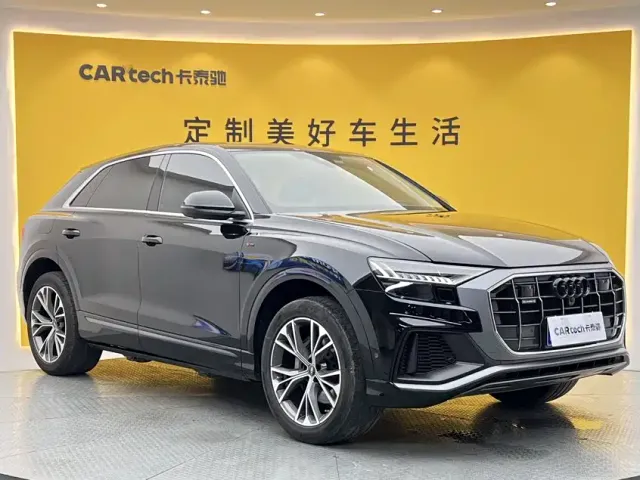 Audi Q8 — Фото автомобиля 2