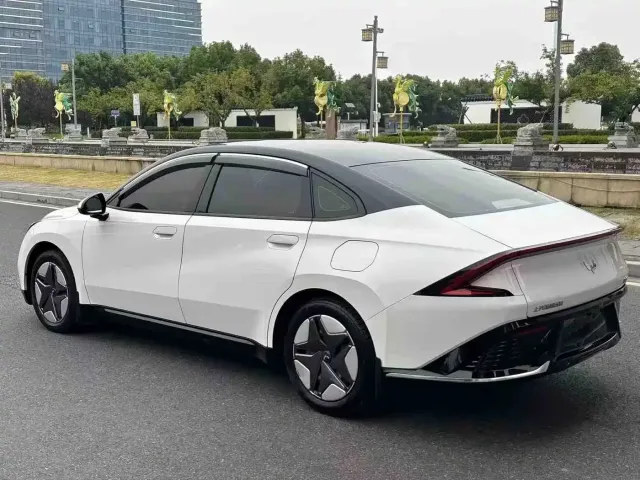 Wuling Starlight — Фото автомобиля 9