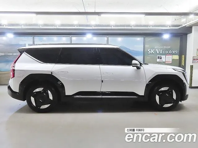 Kia EV9 — Фото автомобиля 3