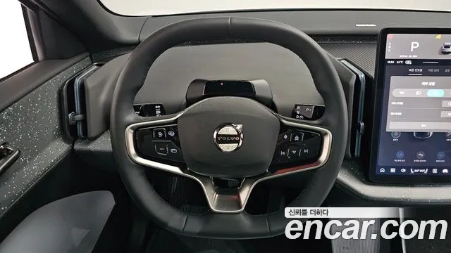 Volvo EX30 — Фото автомобиля 19