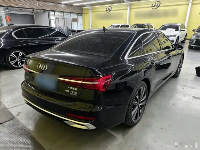 Audi A6L — Фото автомобиля 6
