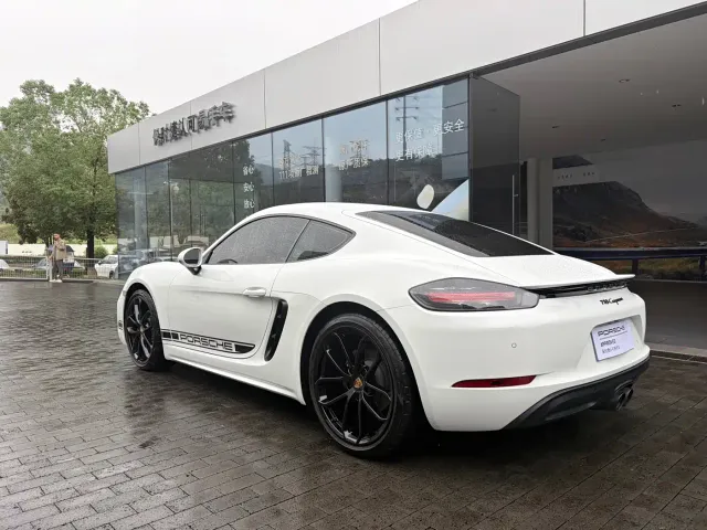 Porsche 718 — Фото автомобиля 9