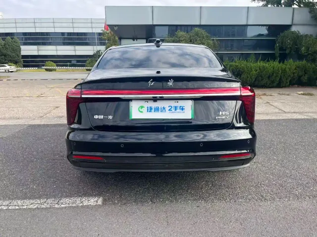 Hongqi H5 PHEV — Фото автомобиля 2