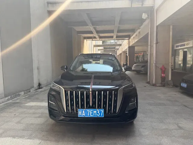 Hongqi HS5 — Фото автомобиля 2