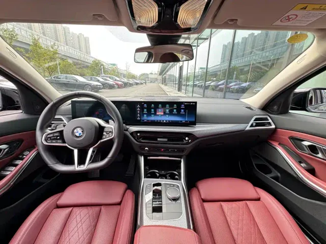 BMW 3 Series — Фото автомобиля 10
