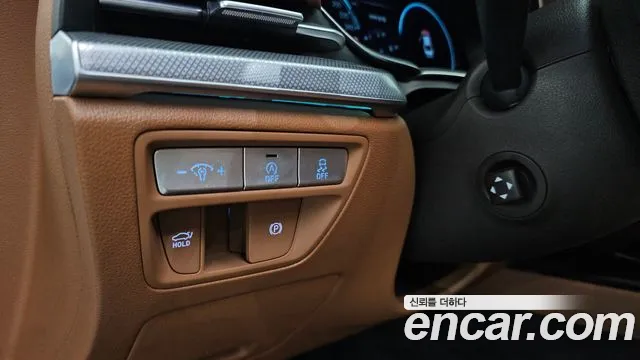 Genesis G80 Бензин 2.5 турбо AWD — Фото автомобиля 18