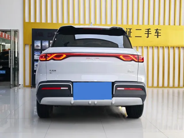 BYD Yuan UP — Фото автомобиля 8