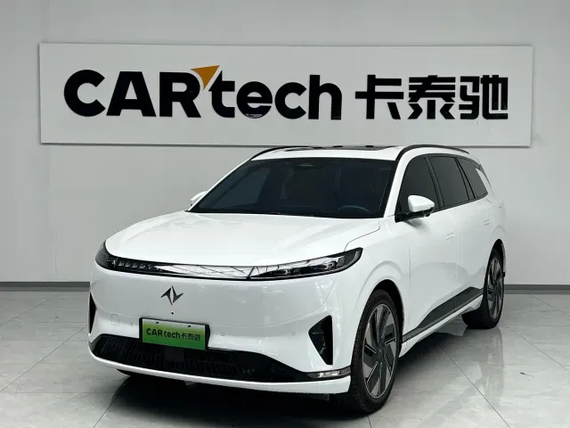 Фотография автомобиля — Dongfeng eπ 008