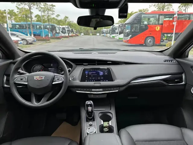 Cadillac XT4 — Фото автомобиля 6