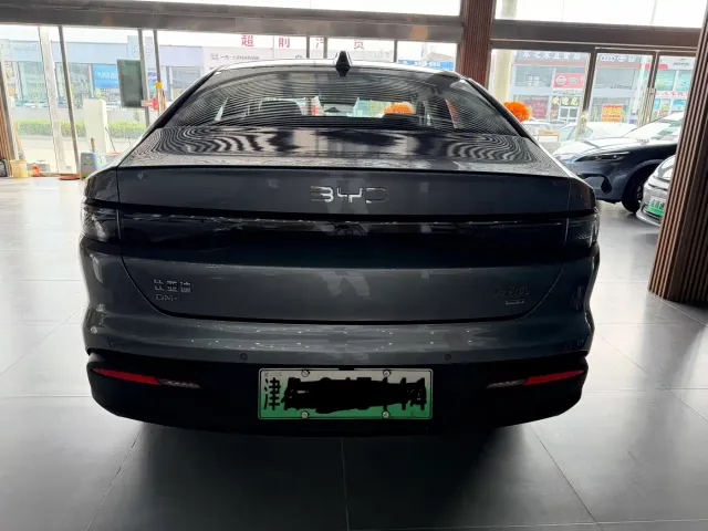 BYD Seal 05 DM-i — Фото автомобиля 5