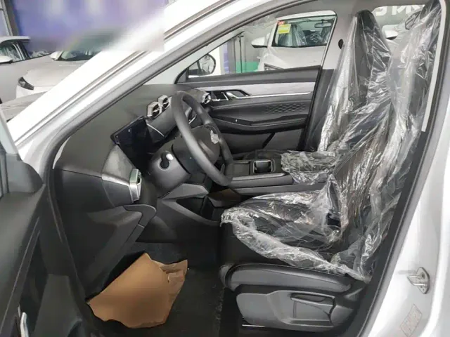 Dongfeng SKY EV01 — Фото автомобиля 14