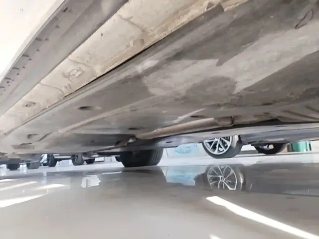 Volkswagen Tiguan L PHEV — Фото автомобиля 20