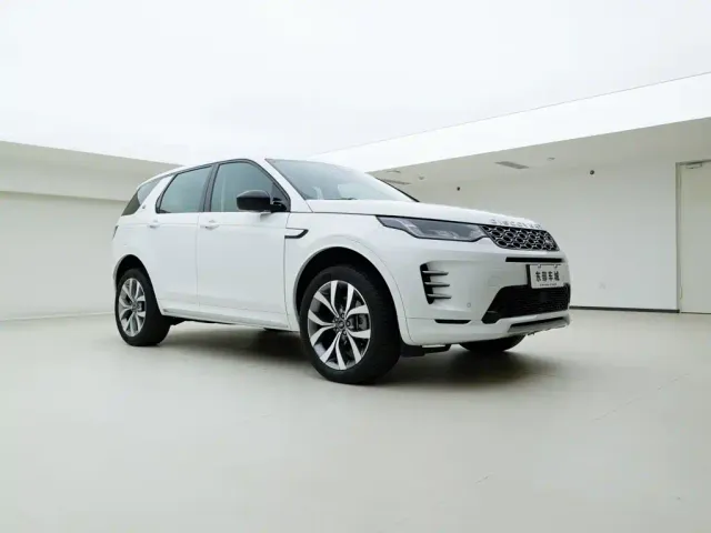 Land Rover Discovery Sport — Фото автомобиля 3