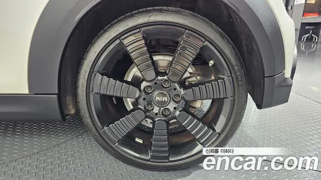 Mini Cooper Convertible — Фото автомобиля 19