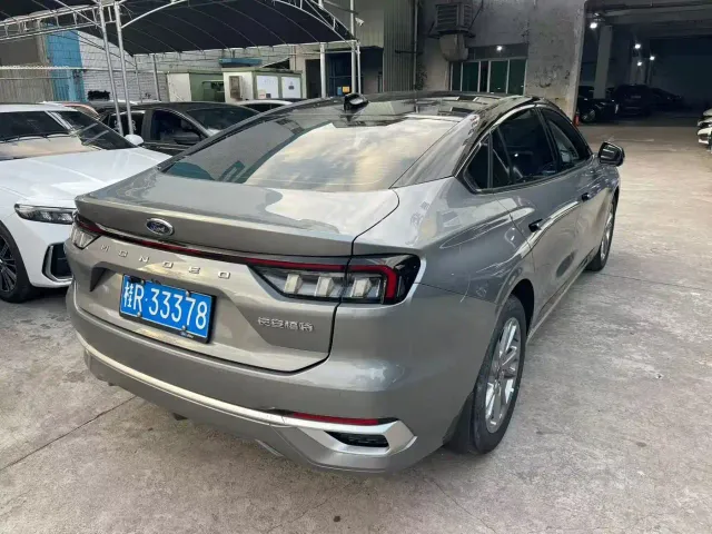 Ford Mondeo — Фото автомобиля 3