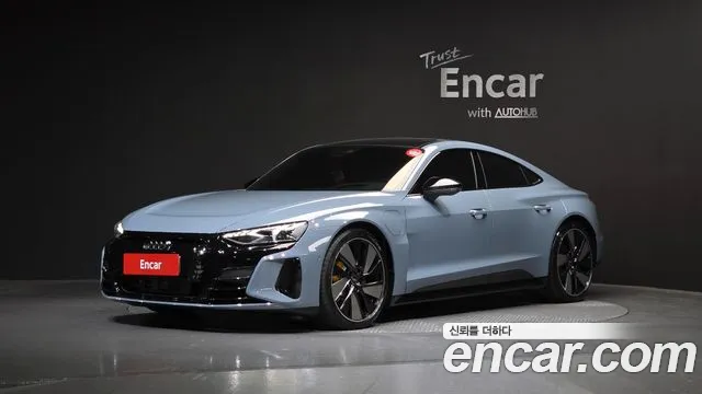 Фотография автомобиля — Audi e-tron GT