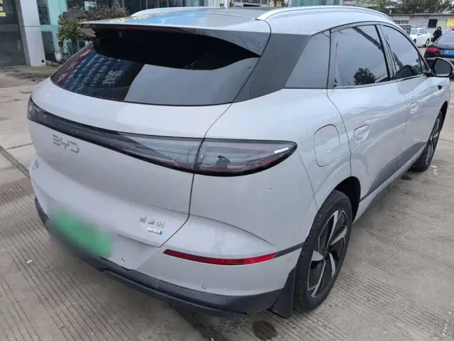 BYD Sealion 06 — Фото автомобиля 6