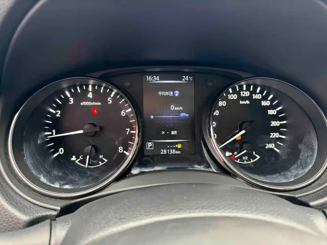 Nissan X-Trail — Фото автомобиля 13