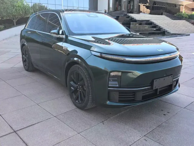Li Auto L7 — Фото автомобиля 3