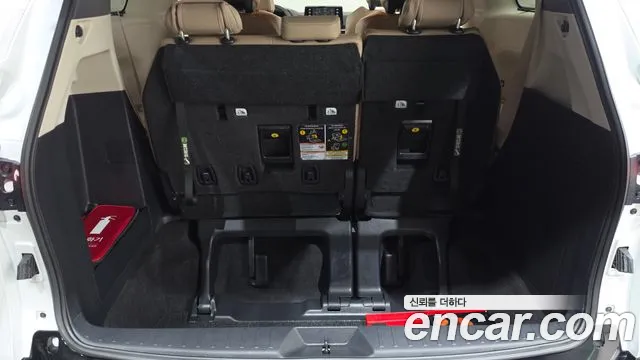 Toyota Sienna Generation 4 — Фото автомобиля 19