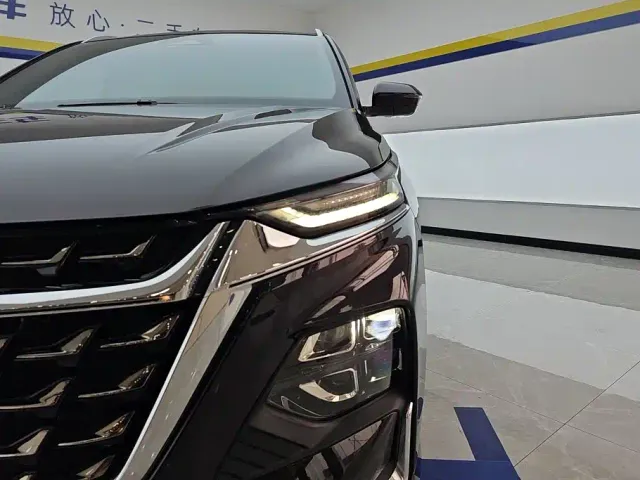 Wuling Victory — Фото автомобиля 5
