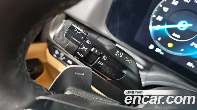 Kia Canival Carnival 4 поколение Бензин 7 мест Signature — Фото автомобиля 25