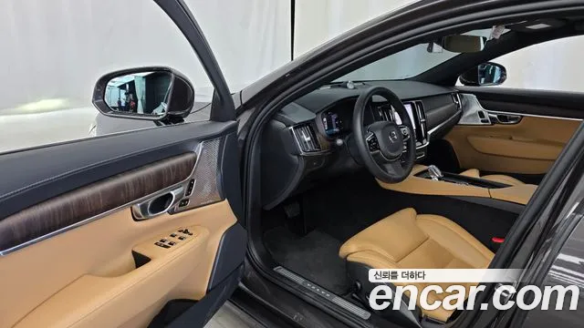 Volvo S90 — Фото автомобиля 15