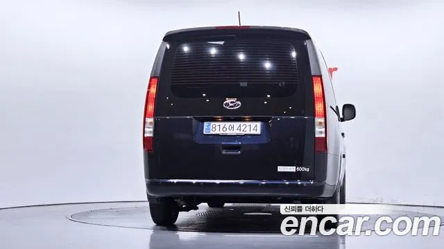 Hyundai Staria Staria Карго 5 мест — Фото автомобиля 3