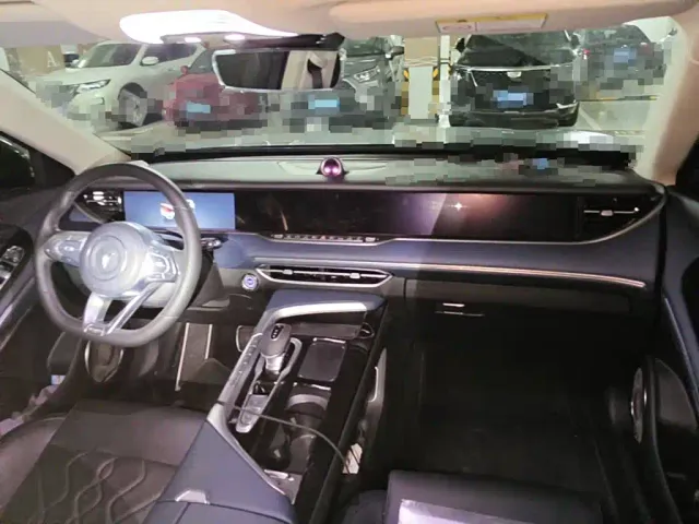 Voyah Auto VOYAH FREE 2021 AWD Standard Range Extender Exclusive Luxury Package — Фото автомобиля 12