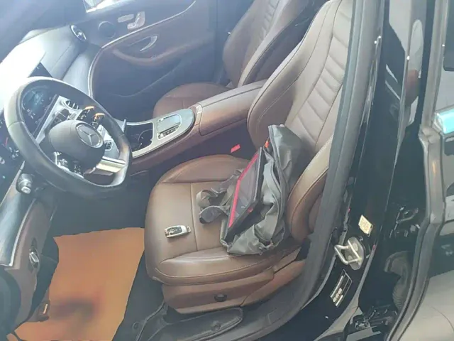 Mercedes-Benz E-Class — Фото автомобиля 14