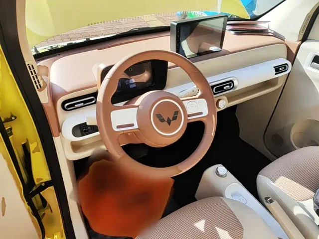 Wuling Hongguang Mini EV — Фото автомобиля 9